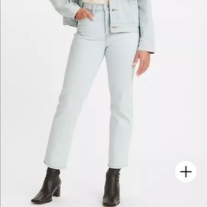 Levi Wedgie Straight Light Wash Jeans - Size 25